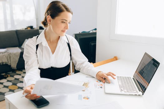 restaurant staff analyzing online sales data