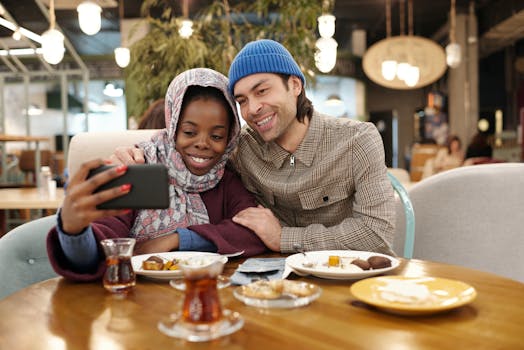 happy couple dining at a restaurant